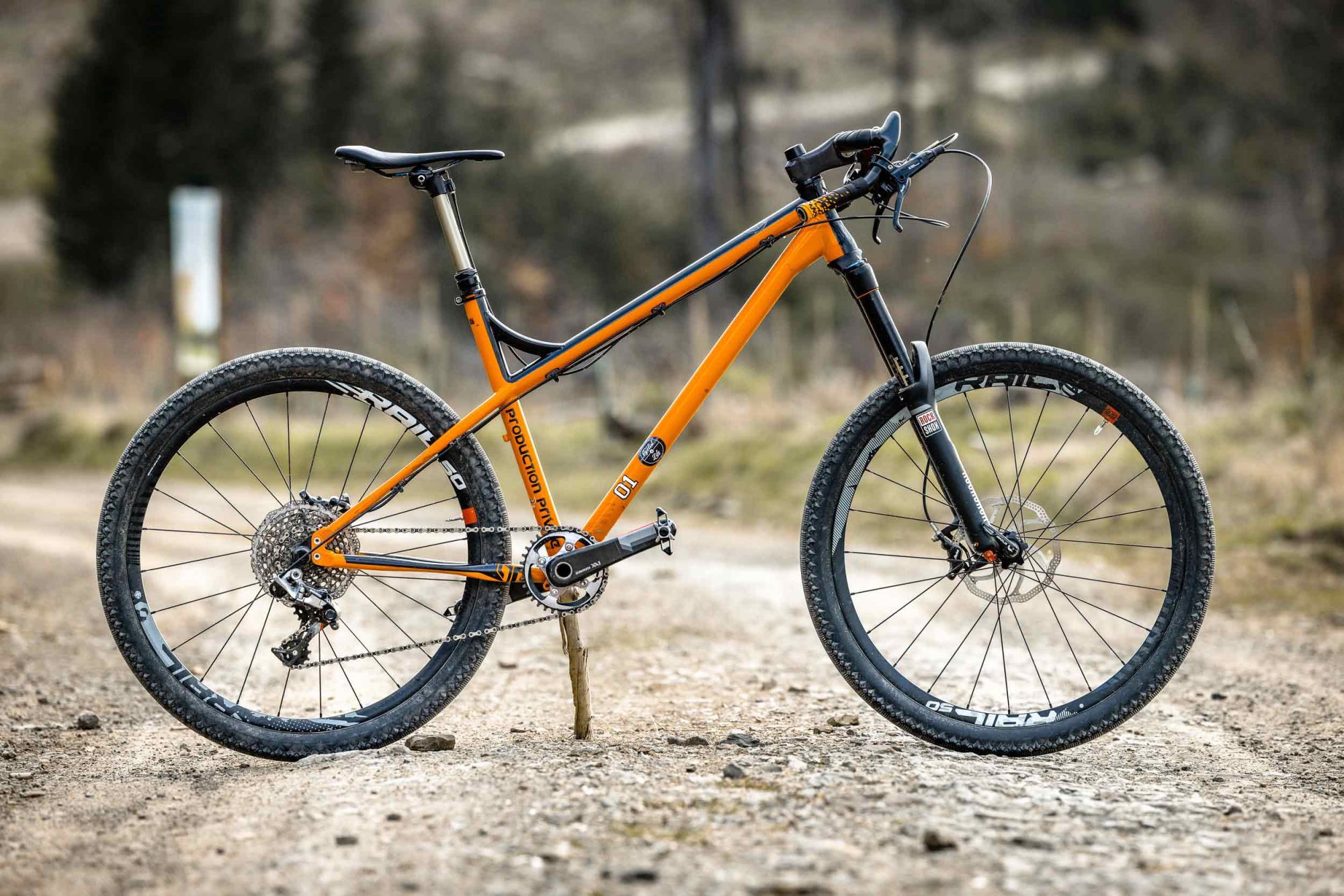 Und was ist das jetzt? Vielleicht ein gravel-adventure-commuting-trailbike? Nenn es, wie du willst – hauptsache es fährt sich gut!