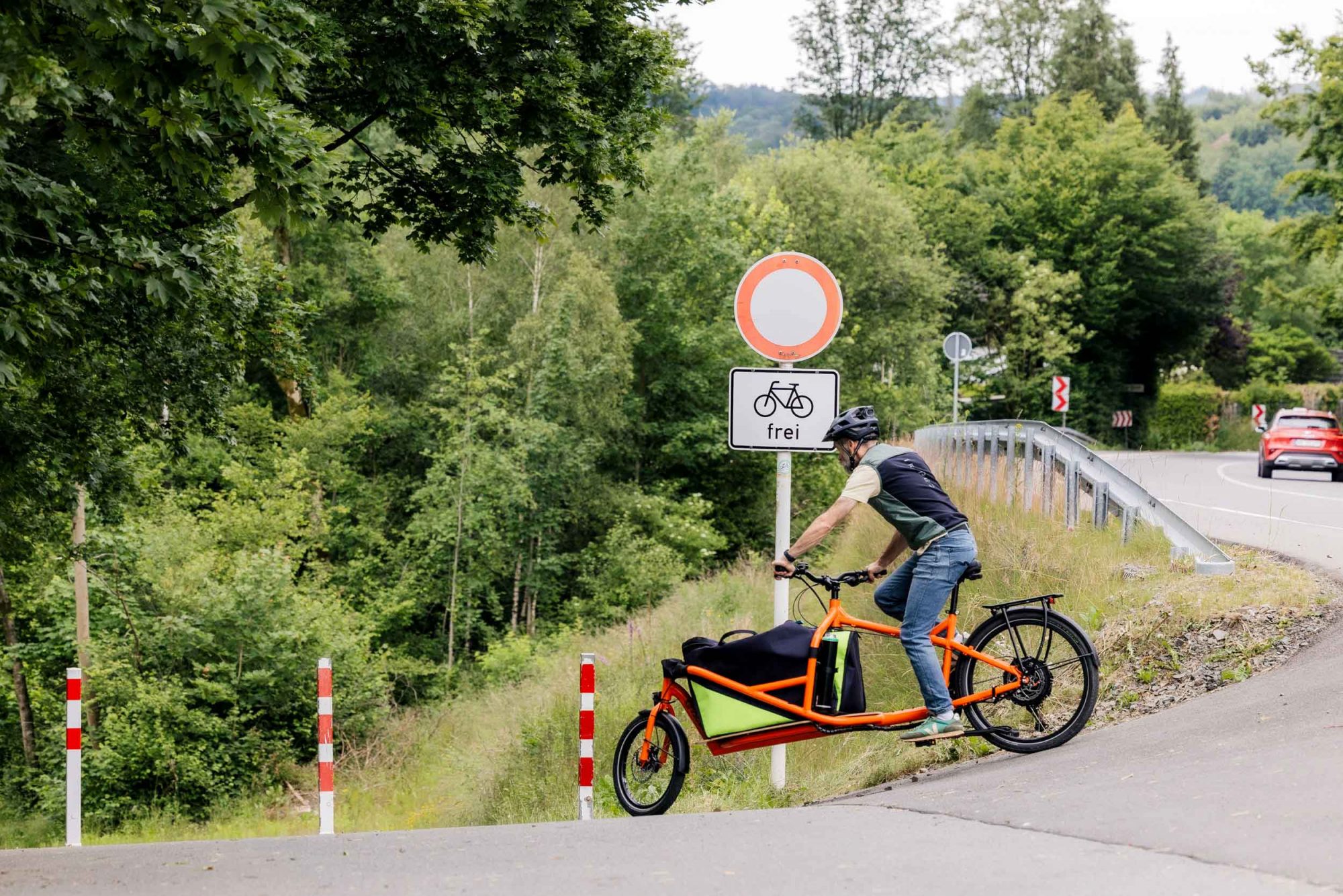 Ladefläche, größer als so mancher kleinwagen – mit dem lastenrad darfst du trotzdem überall herfahren!